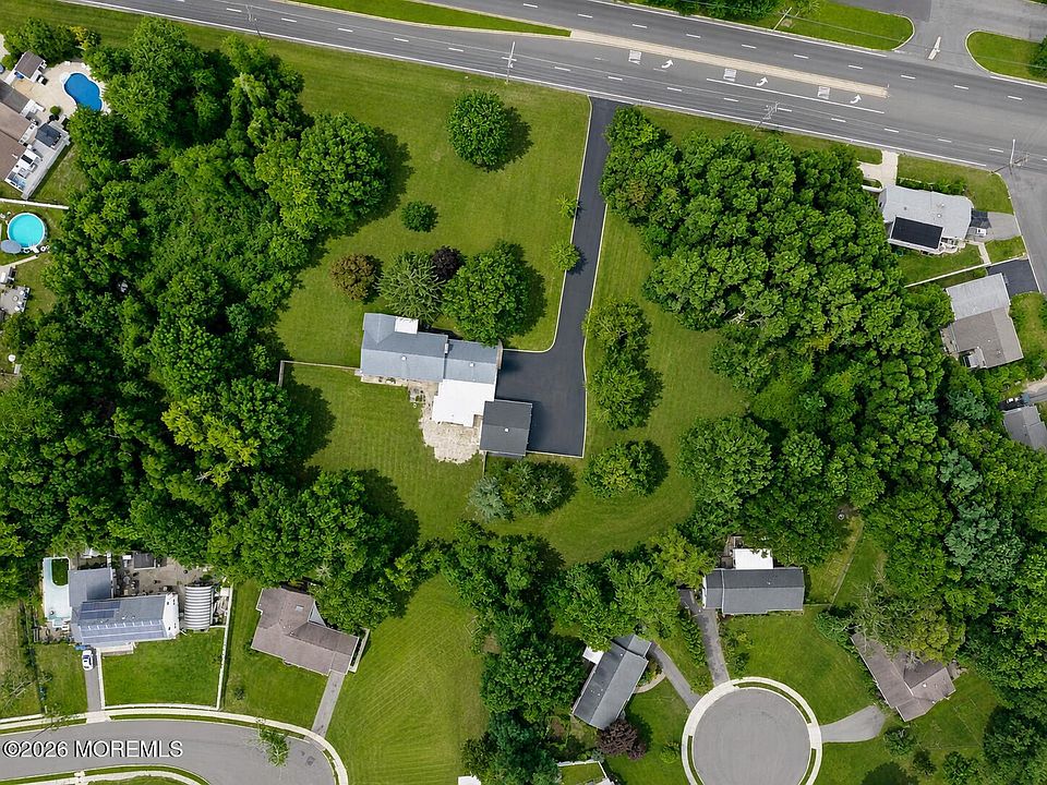 2nd image of 1054 Fischer Boulevard