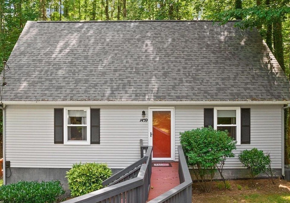 1st image of 1459 Northwood Cir NE