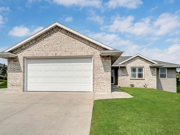 5457 North Ave, Denmark, WI 54208