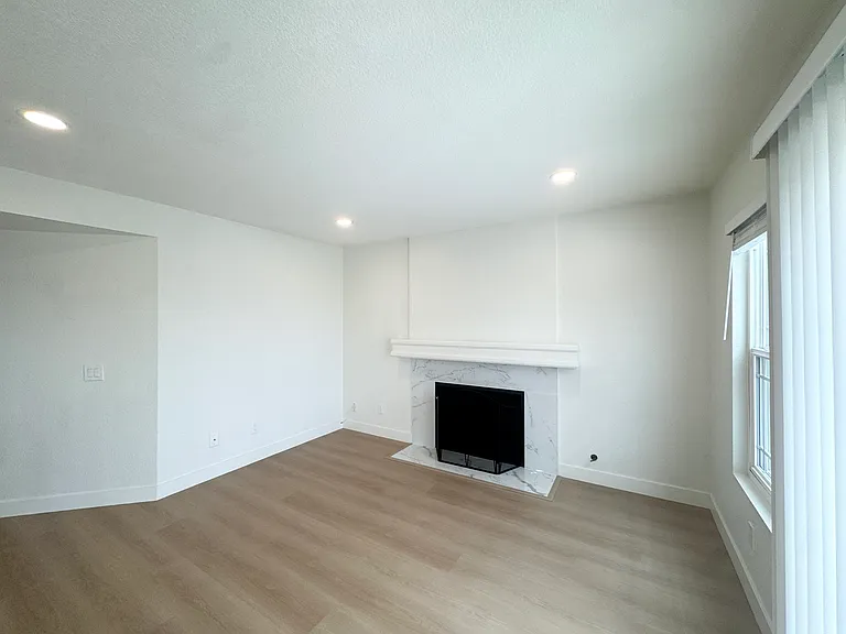 3413 Caseras Dr — Photo 15