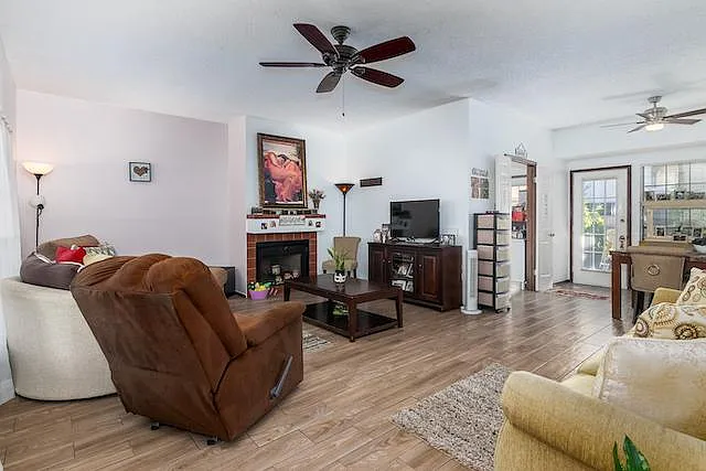 6100 Woodlake Pkwy — Photo 1