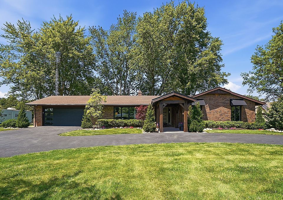 1st image of 11120 Fairview Dr