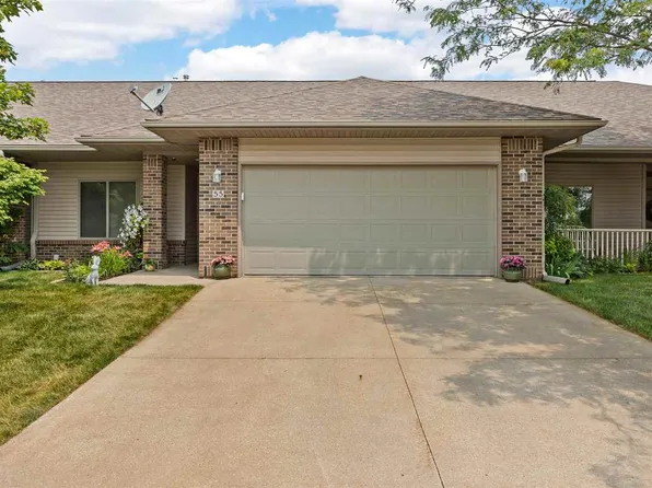 55 Montgomery Pl, Iowa City, IA 52240