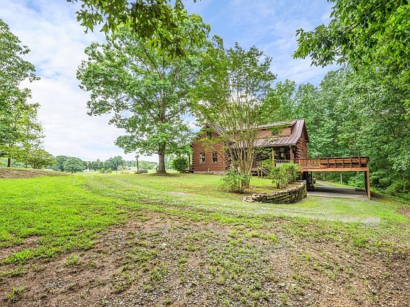 5th image of 7631 Bear Creek Rd
