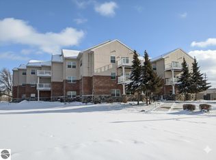 301 N Lake St UNIT 208, Cadillac, MI 49601