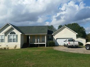 225 Heasletts View Ln, Childersburg, AL 35044