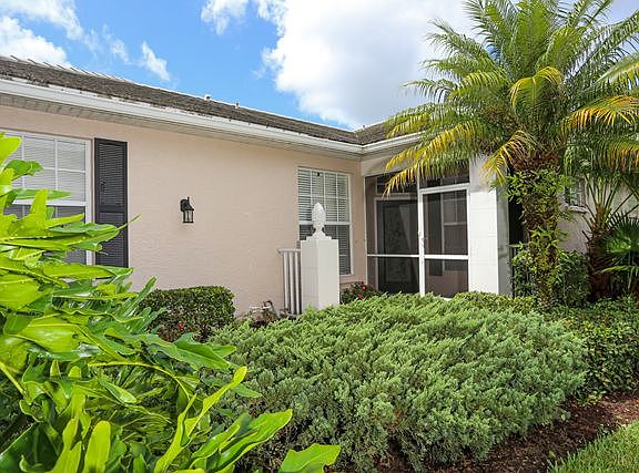 3rd image of 887 Chalmers Dr