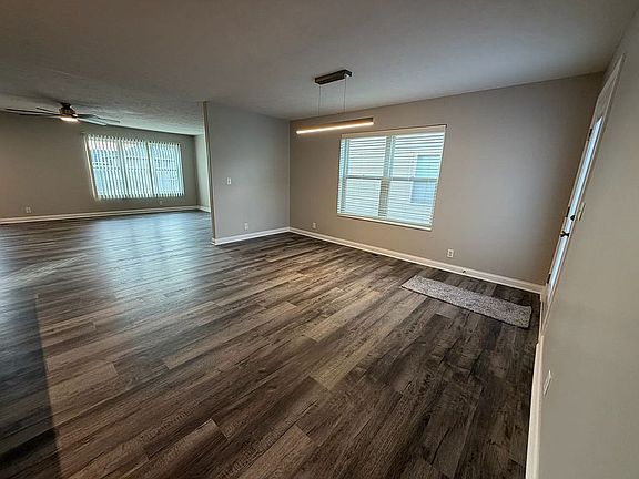 5th image of 7425 Kentwell Ln