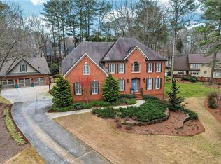 5700 Willaurel Way SW, Lilburn, GA 30047