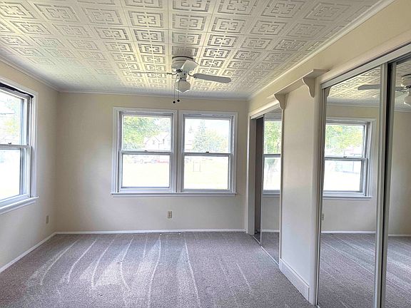 5th image of 914 Cass Ave