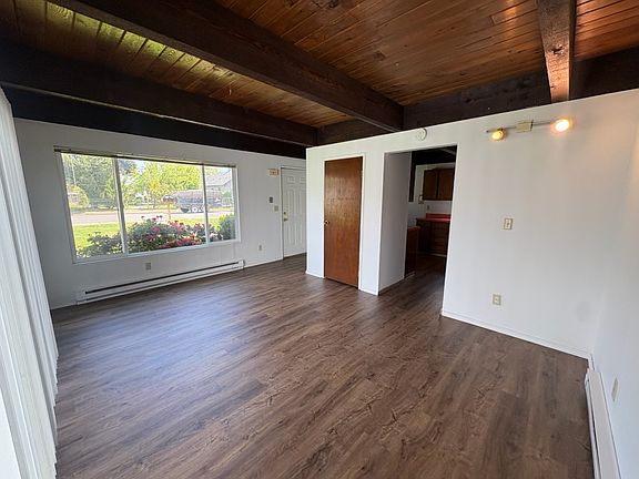 4th image of 610 Queen Ave Unit A