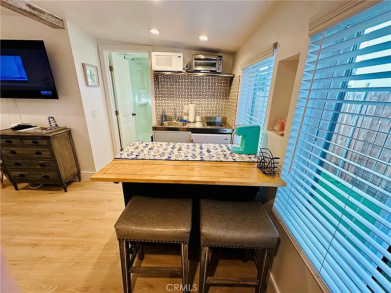 116 Avenida Serra — Photo 4