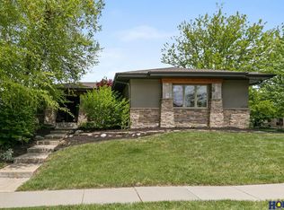 6730 Wildrye Rd, Lincoln, NE 68521