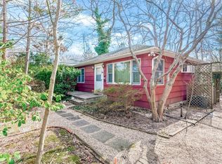 90 Horton Dr, Huntington Station, NY 11746