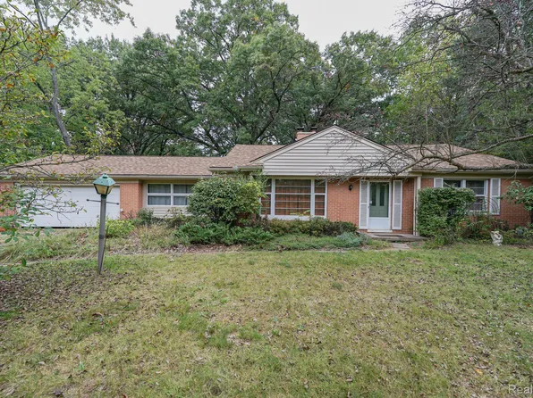19368 Midway Rd, Southfield, MI 48075