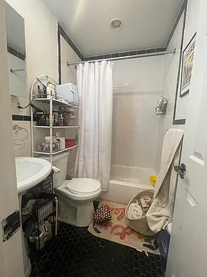 Rented by Building Equity Real Estate LLC | media 10