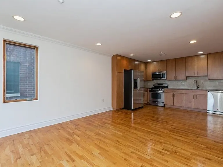 17 Meadow Rd #407 — Photo 8