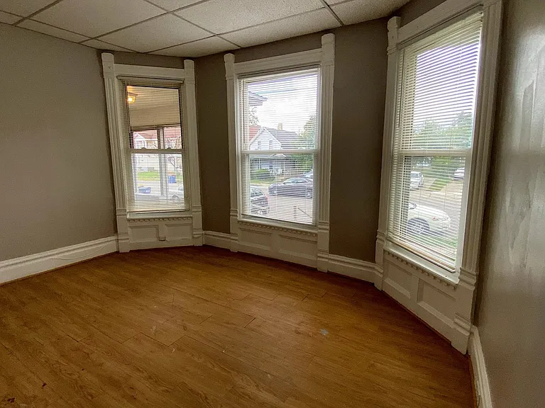 1054 Lafayette SE — Photo 6