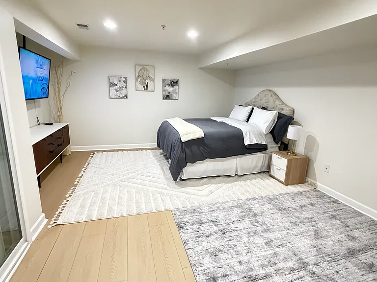 2716 Hollywell Ct — Photo 10