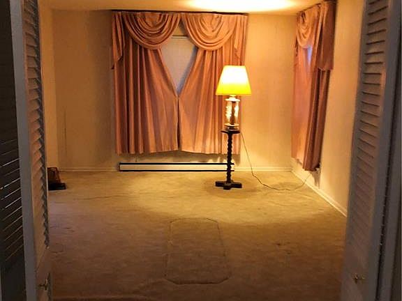 5th image of 4453 Hudgins Dr