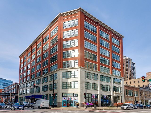 1st image of 1020 S Wabash Ave #P13