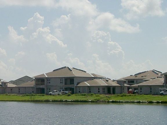 5th image of 1835 Pelican Dr