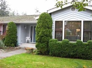 1025 NW Kitsap Ter, Oak Harbor, WA 98277