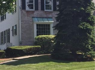 32 Bank St #A, New Canaan, CT 06840