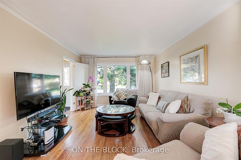 Toronto House for rent - 3 Bedrooms — photo 4