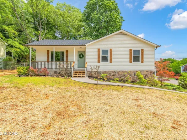 855 Smoke Creek Rd, Knoxville, TN 37934