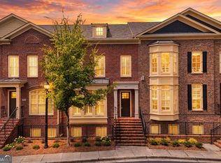 102 Riversgate Dr, Sandy Springs, GA 30339