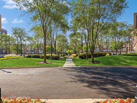 3rd image of 440 W Mahogany Ct Unit 503