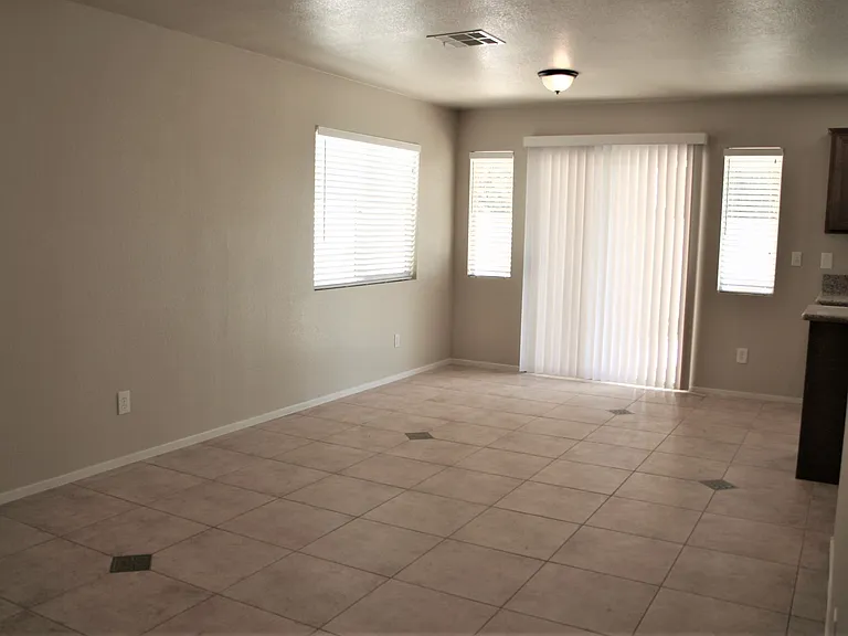 9084 Tiger Shale Way — Photo 4
