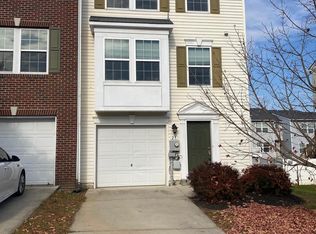 29 Council Ct, Falling Waters, WV 25419