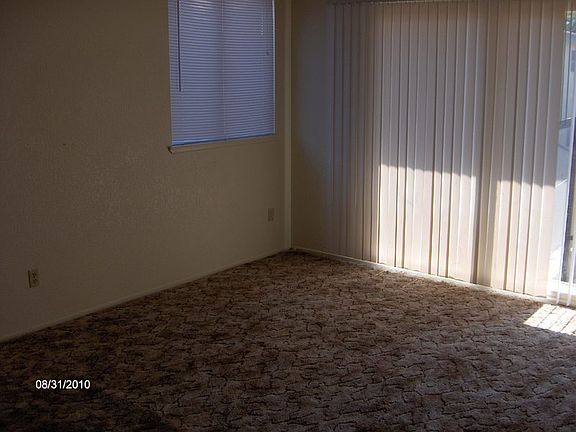 2nd image of 264 Frisbie St
