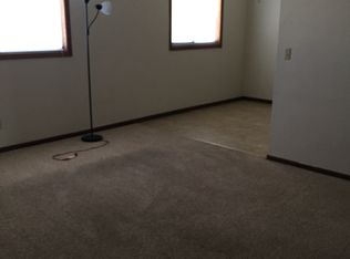 3414 37th Ave APT 4, Moline, IL 61265