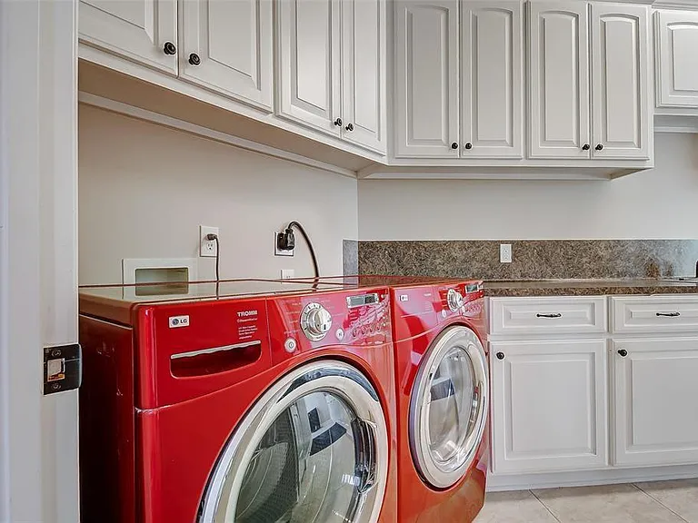 33202 W Haddon Ct — Photo 34