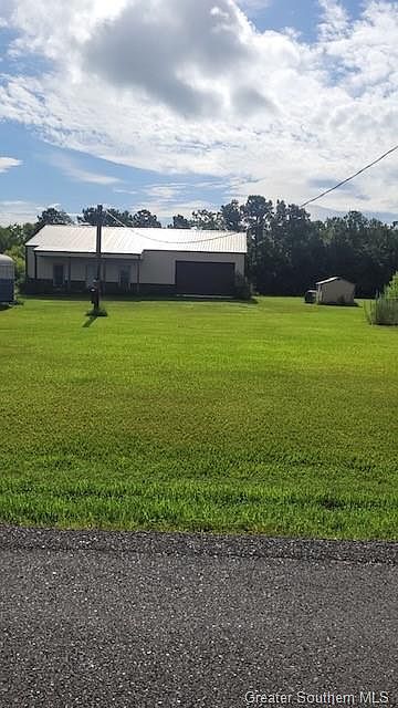 2nd image of 7831 Crochet Rd