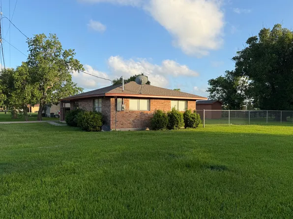 2802 County Road 209 #A, Danbury, TX 77534