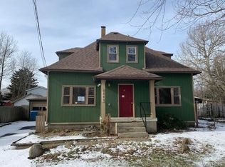 6588 Putnam Dr, Derby, NY 14047
