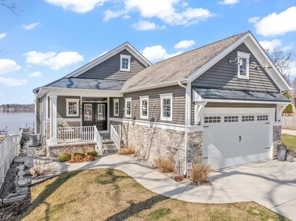 5065 S State Road 10, Knox, IN 46534