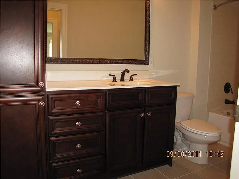 901 Abernathy Rd — Photo 43
