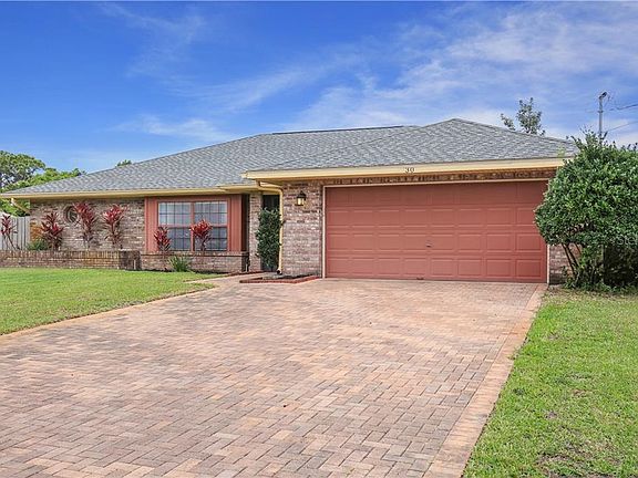 3rd image of 30 Palmetto Dr