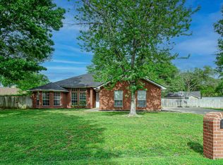 413 Rose St, Chandler, TX 75758