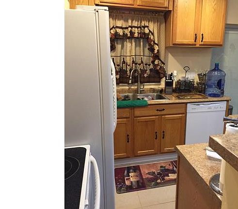 2nd image of 1321 Roosevelt Ave