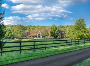 100 Lake Rd, Far Hills, NJ 07931