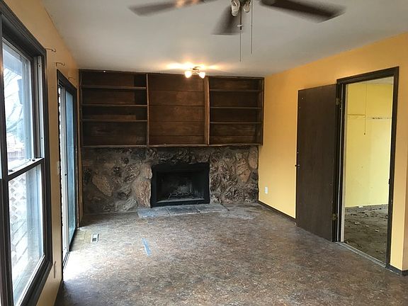 5th image of 207 Heritage Ave