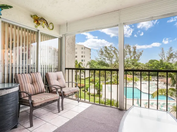 3930 Inverrary Blvd APT 406D, Lauderhill, FL 33319