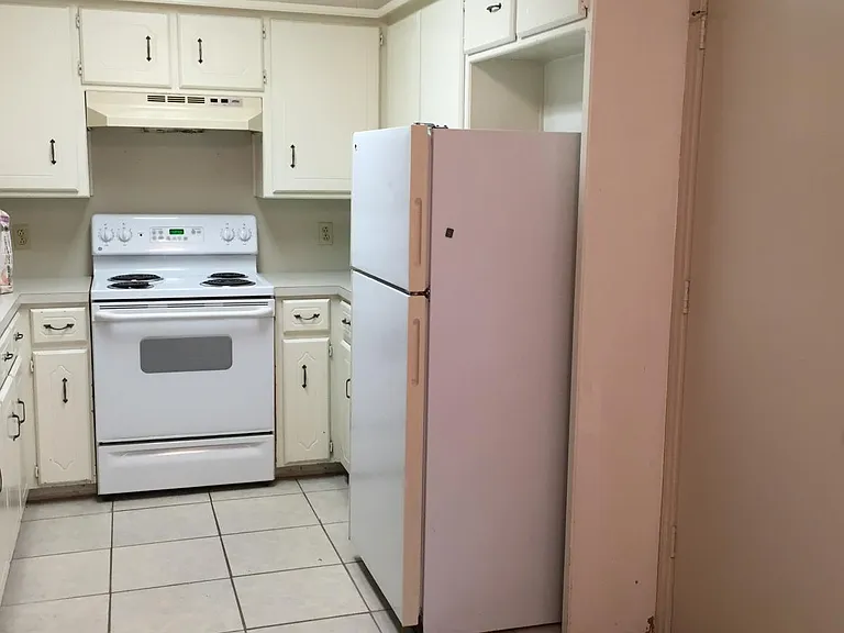 7505 Akron Ave #B — Photo 6