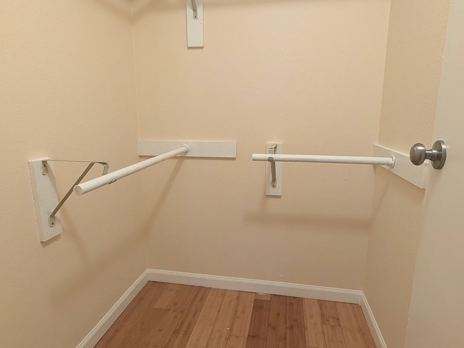 2 bed, 932 sqft, $2,500 — Photo 3
